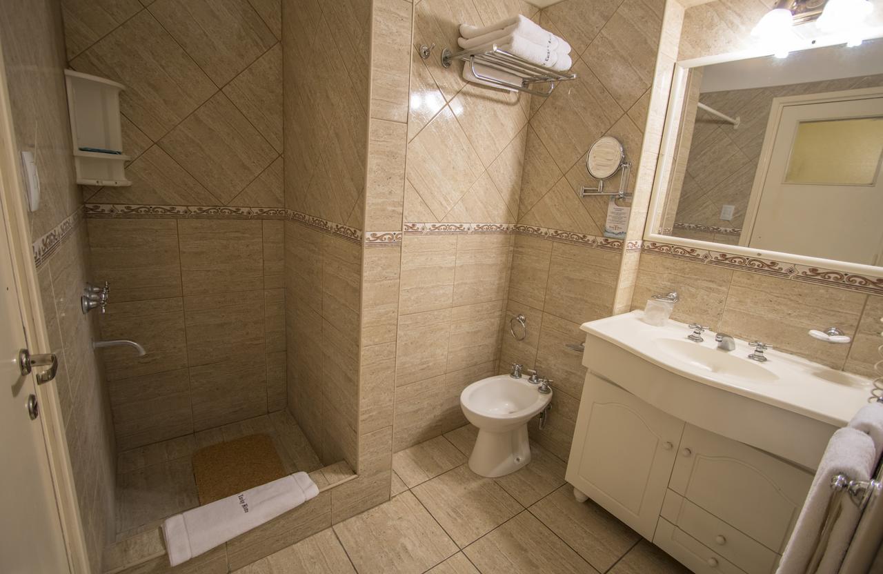 Hosteria Lucky Hotel 2*